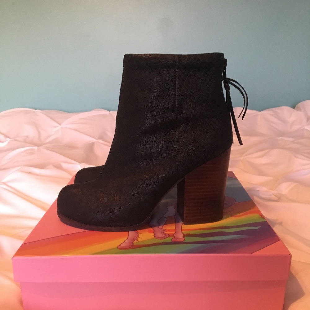 Jeffery Campbell Nuckol Bootie - Size 9